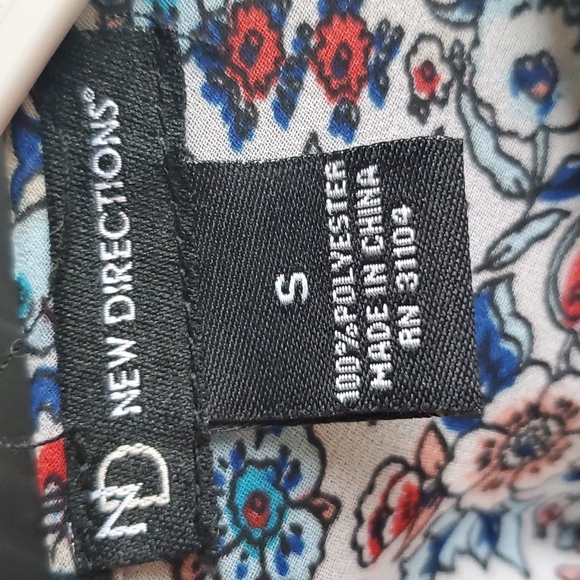 New Directions Boho Cold Shoulder Ditsy Floral Slipon Dress S Very Sheer… - Picture 4 of 17